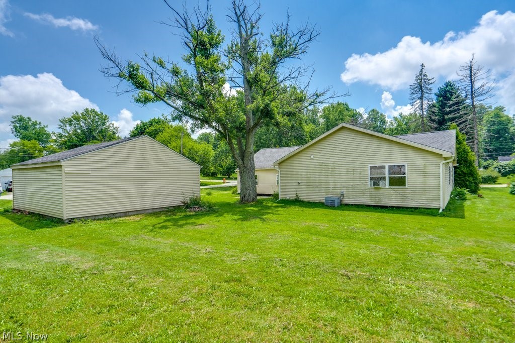1989 E Turkeyfoot Lake Road Akron OH 44312