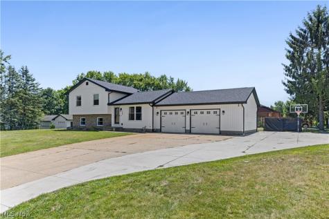 1524 Hightower Drive Uniontown OH 44685
