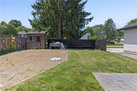 1524 Hightower Drive Uniontown OH 44685