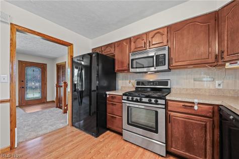 1524 Hightower Drive Uniontown OH 44685