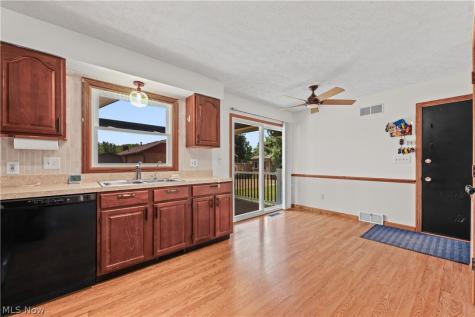 1524 Hightower Drive Uniontown OH 44685