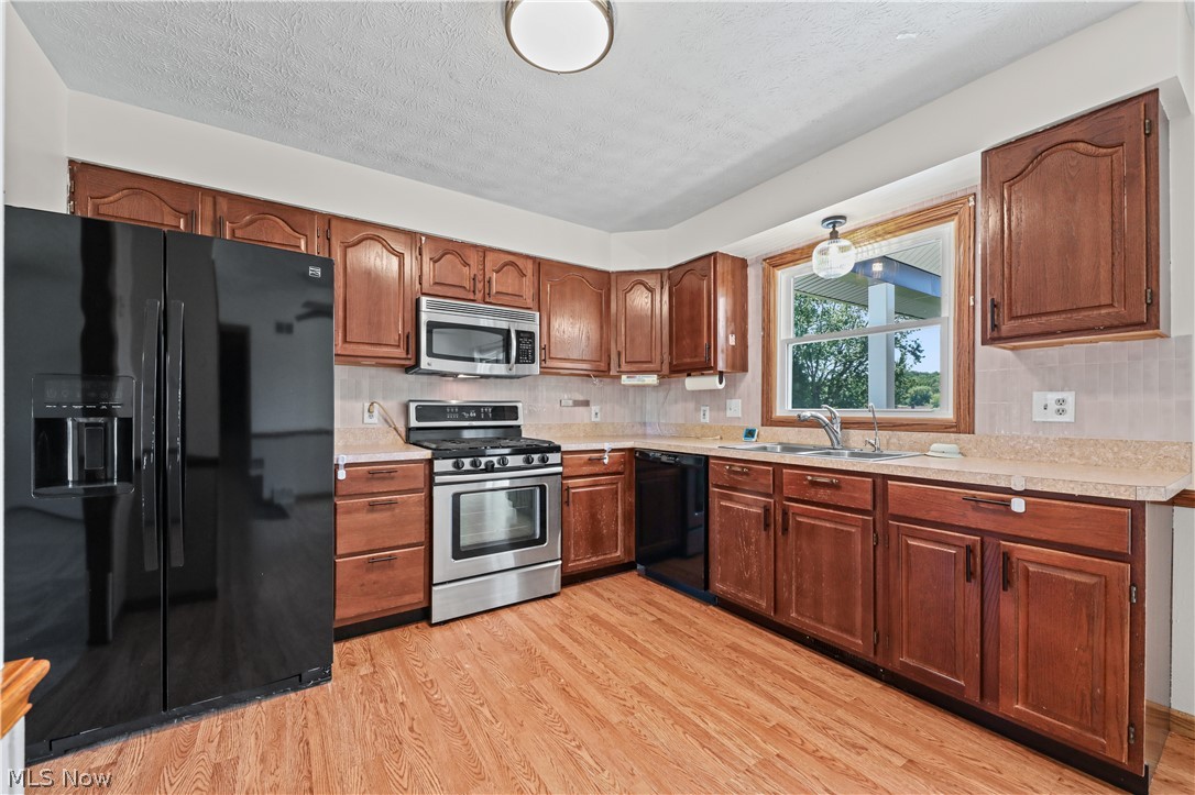 1524 Hightower Drive Uniontown OH 44685