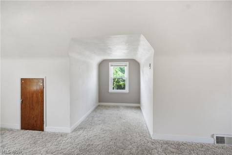 562 Arlington Avenue Mansfield OH 44903