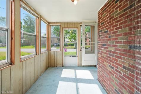 562 Arlington Avenue Mansfield OH 44903
