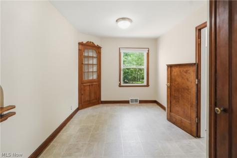 562 Arlington Avenue Mansfield OH 44903