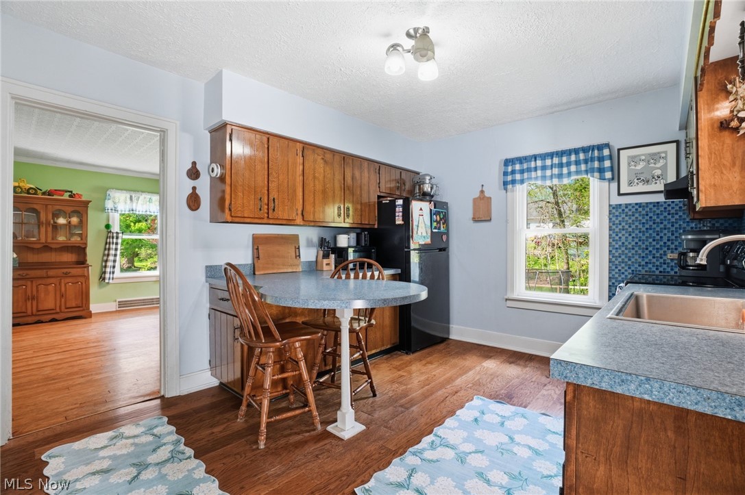104 W Main Street West Farmington OH 44491
