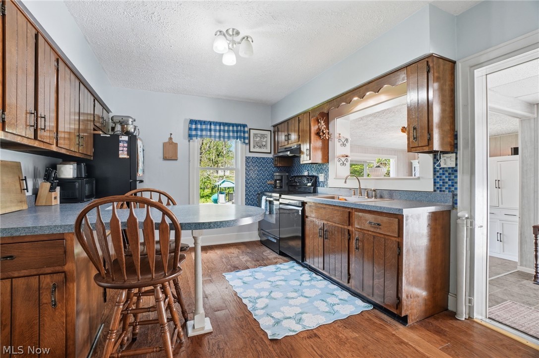 104 W Main Street West Farmington OH 44491