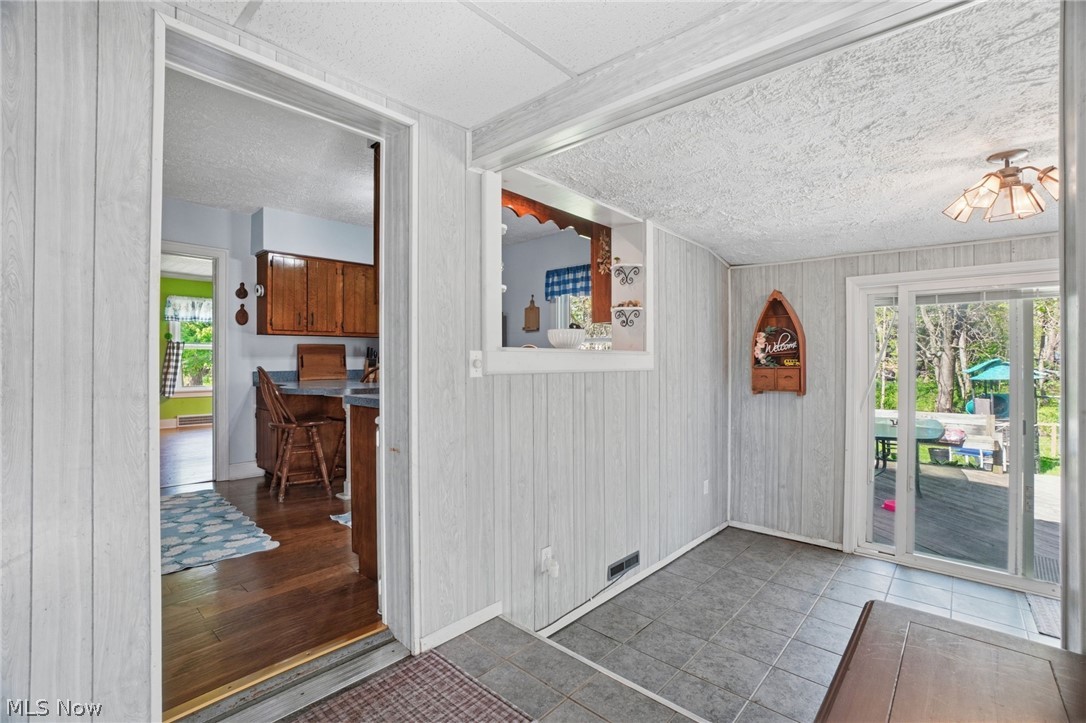 104 W Main Street West Farmington OH 44491