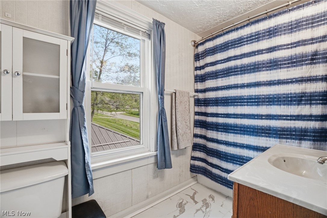 104 W Main Street West Farmington OH 44491