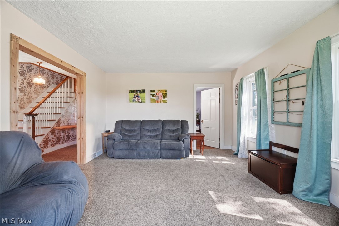 104 W Main Street West Farmington OH 44491