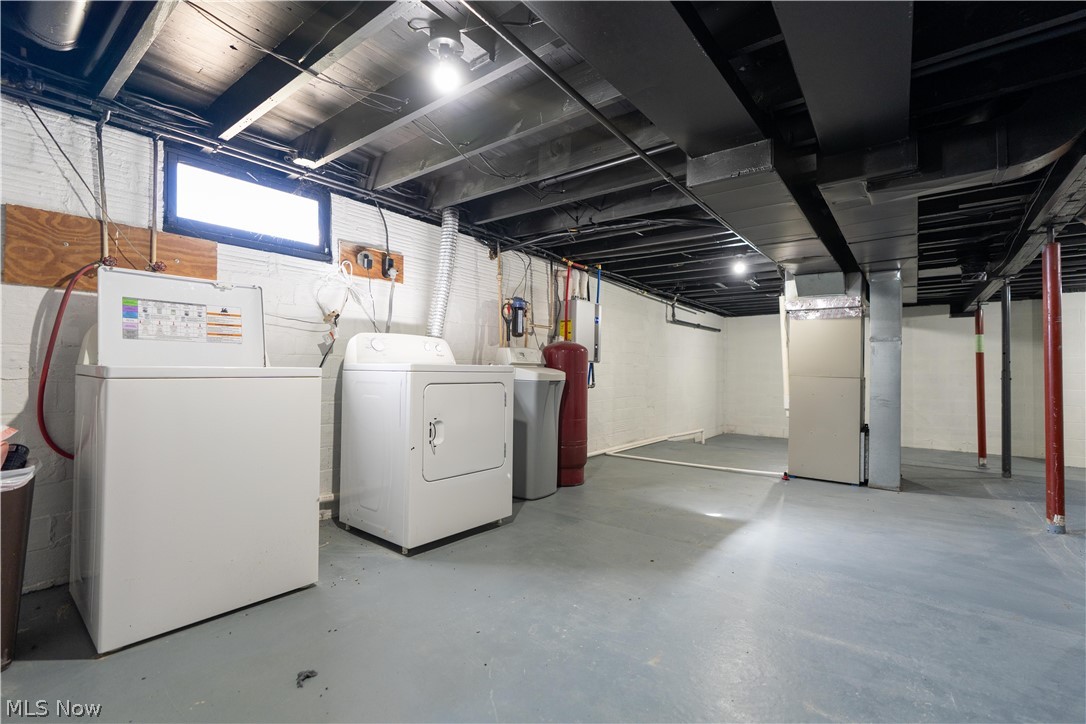 5080 Baker Street SE East Canton OH 44730