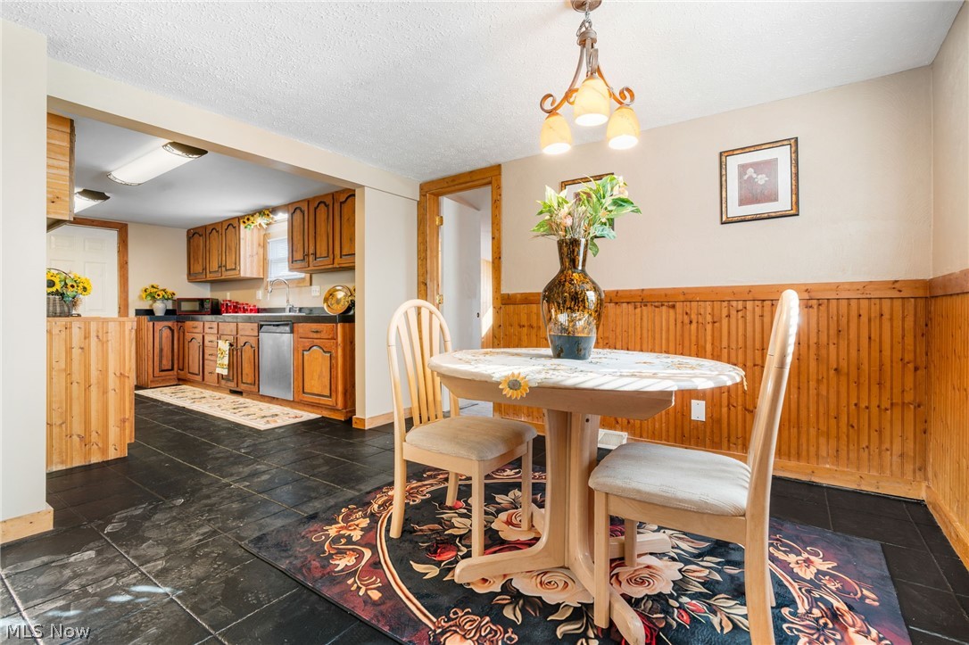 368 Jarvis Road Akron OH 44319
