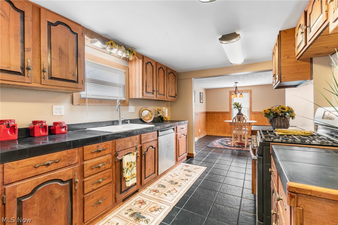 368 Jarvis Road Akron OH 44319