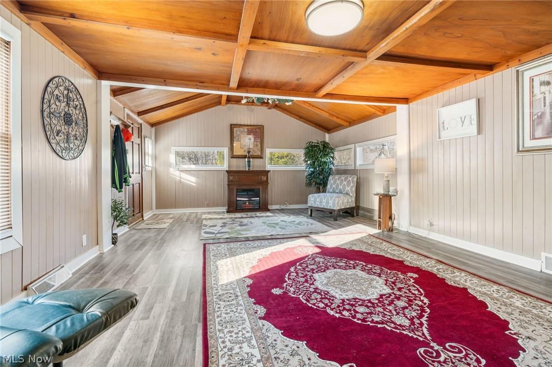 368 Jarvis Road Akron OH 44319
