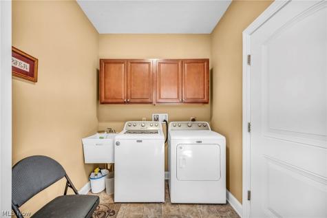 18492 Bunker Hill Drive Strongsville OH 44136