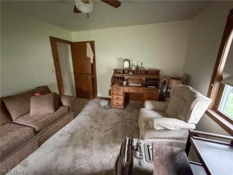 8060 Paulin Drive Youngstown OH 44514