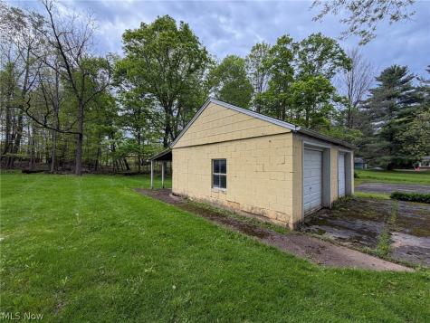 8060 Paulin Drive Youngstown OH 44514
