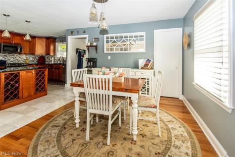 22276 Sandy Lane Fairview Park OH 44126