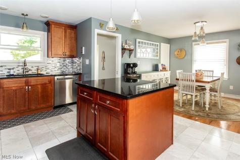 22276 Sandy Lane Fairview Park OH 44126