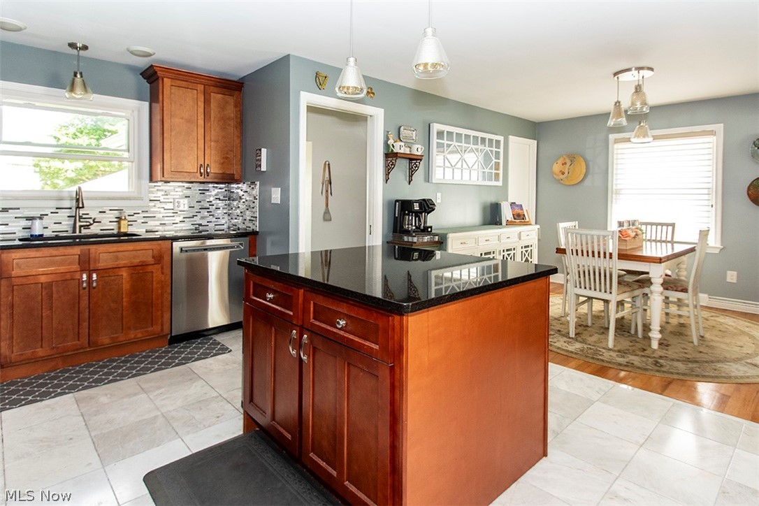 22276 Sandy Lane Fairview Park OH 44126