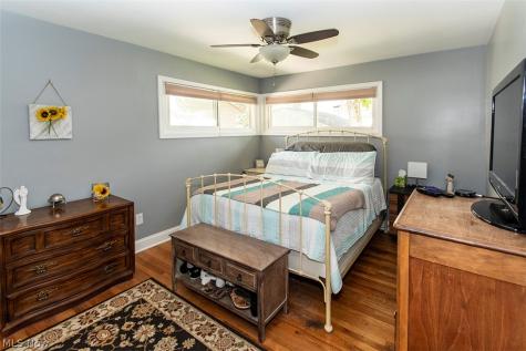 22276 Sandy Lane Fairview Park OH 44126