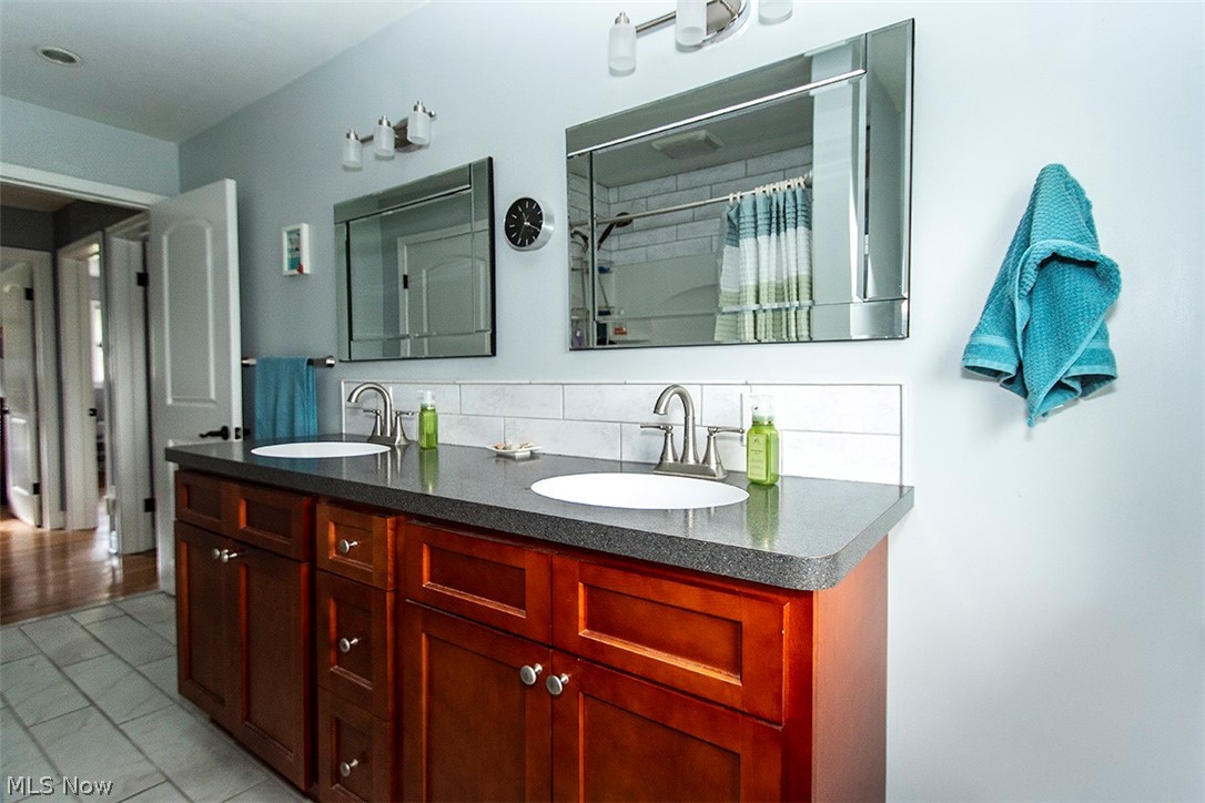 22276 Sandy Lane Fairview Park OH 44126