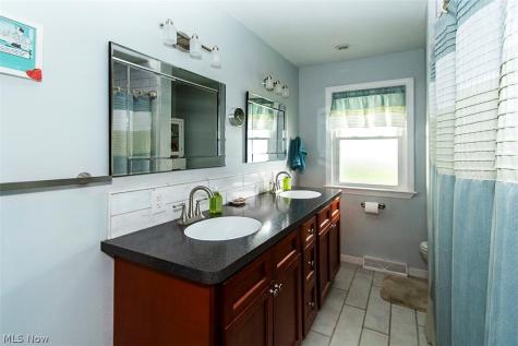 22276 Sandy Lane Fairview Park OH 44126
