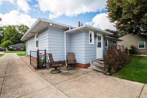 22276 Sandy Lane Fairview Park OH 44126