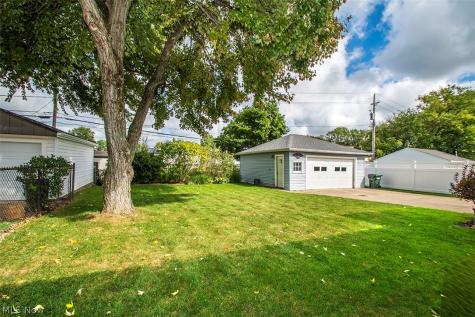22276 Sandy Lane Fairview Park OH 44126