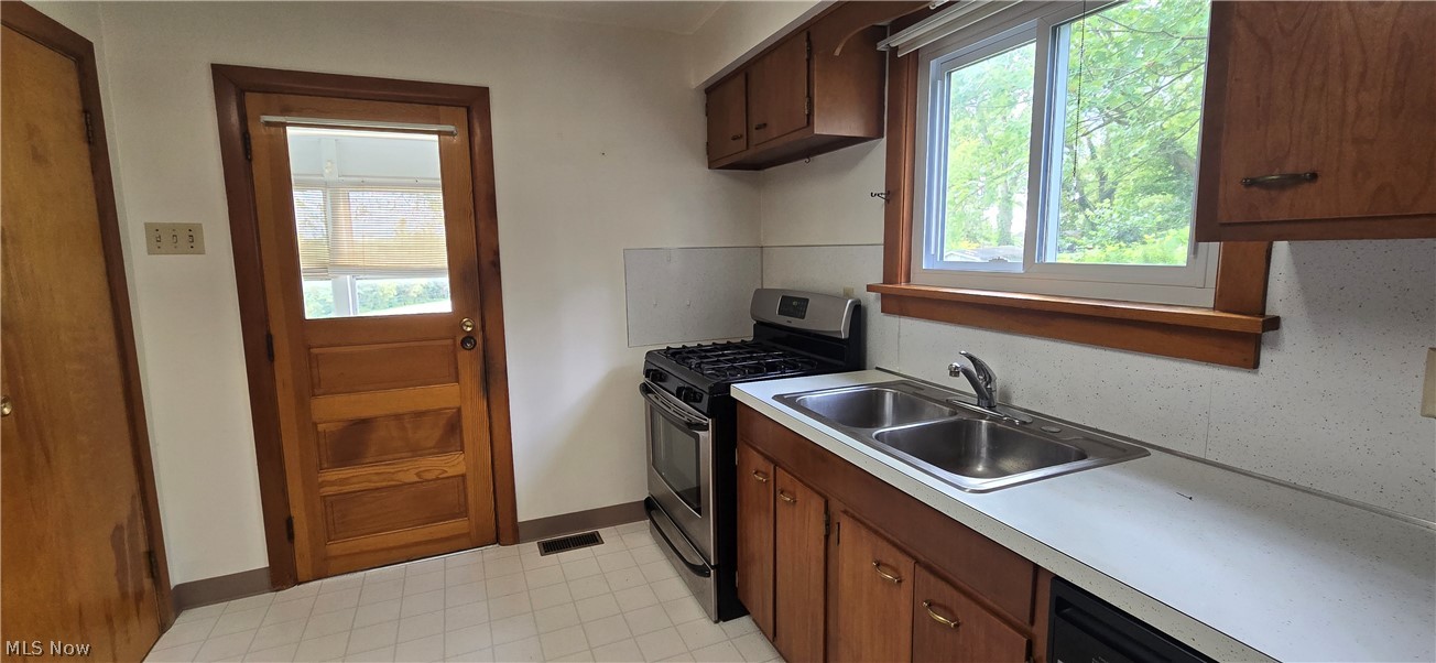 415 Liberty Street Shreve OH 44676