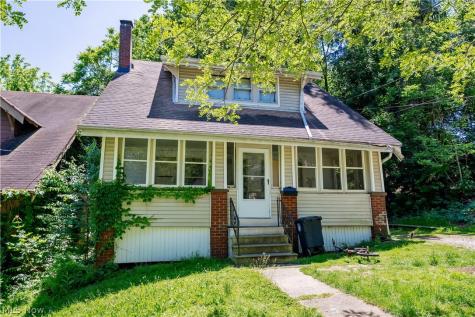 628 Lakemont Avenue Akron OH 44314
