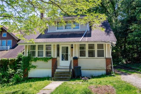 628 Lakemont Avenue Akron OH 44314