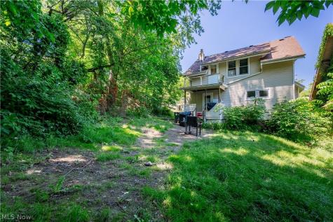 628 Lakemont Avenue Akron OH 44314
