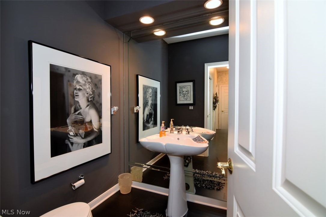417 W Glengary Circle Highland Heights OH 44143