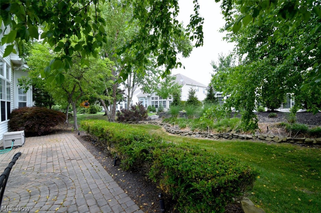 417 W Glengary Circle Highland Heights OH 44143