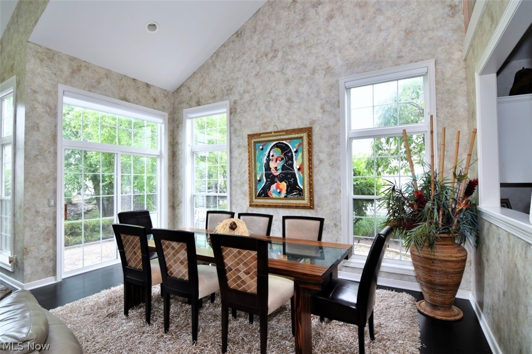 417 W Glengary Circle Highland Heights OH 44143