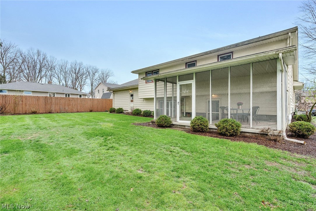 3423 Tall Oaks Lane Austintown OH 44511