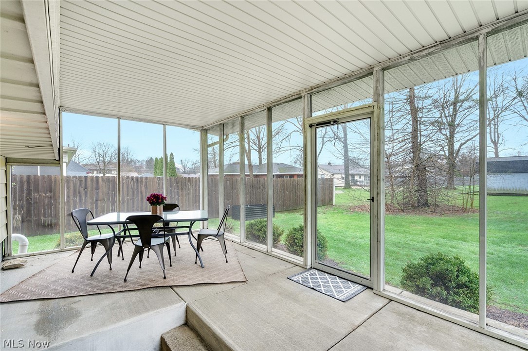 3423 Tall Oaks Lane Austintown OH 44511