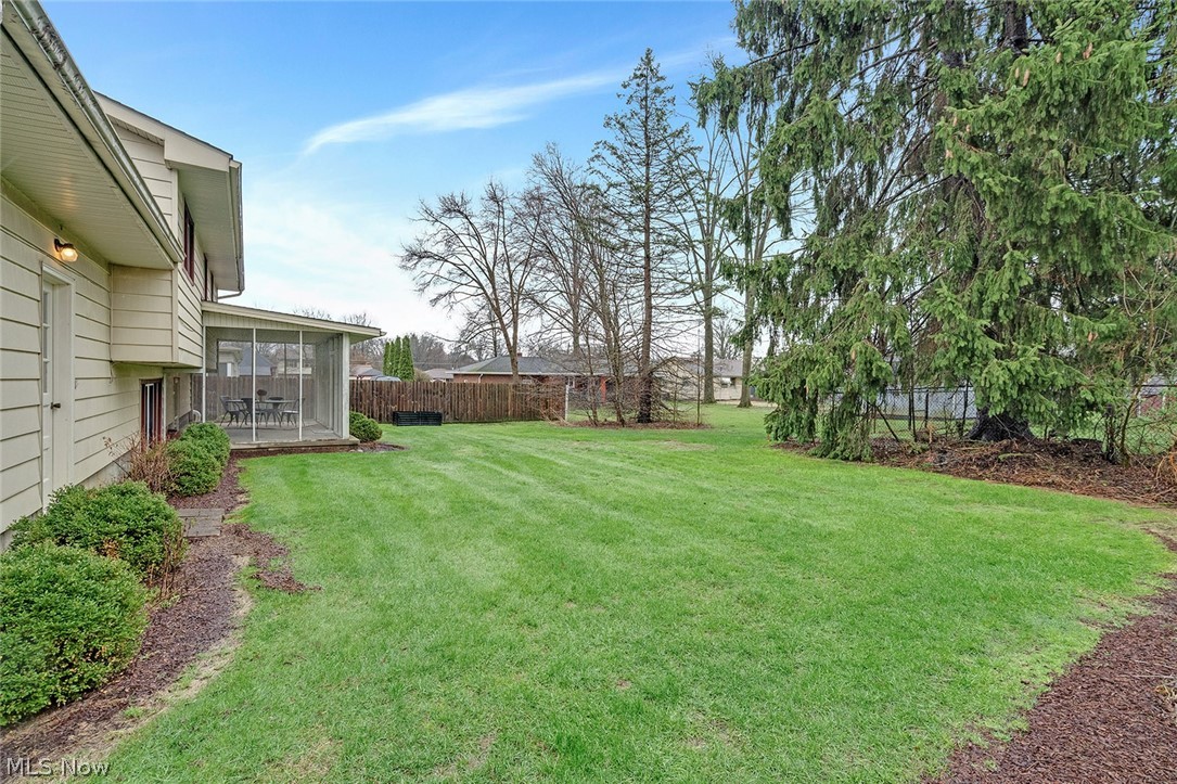 3423 Tall Oaks Lane Austintown OH 44511