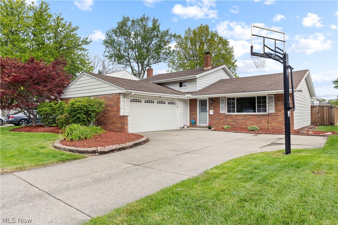 25082 Randall Drive North Olmsted OH 44070