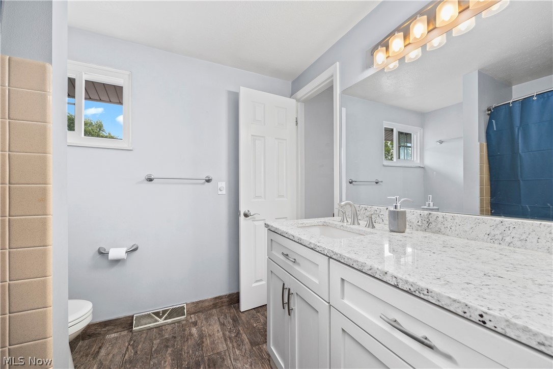 25082 Randall Drive North Olmsted OH 44070
