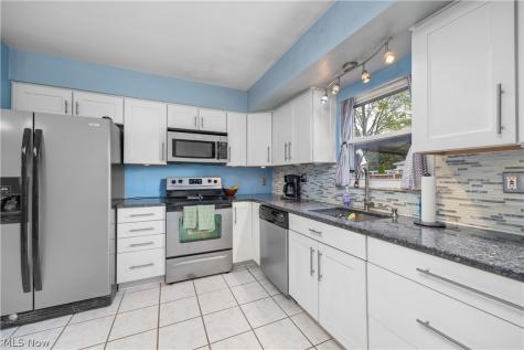 25082 Randall Drive North Olmsted OH 44070