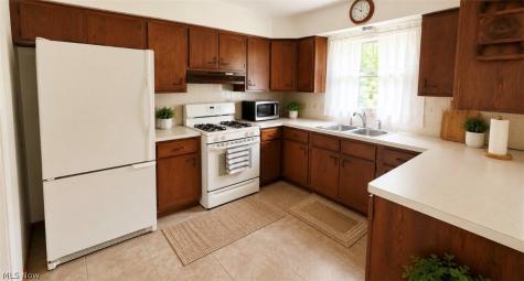 3302 Brenner Road Barberton OH 44203