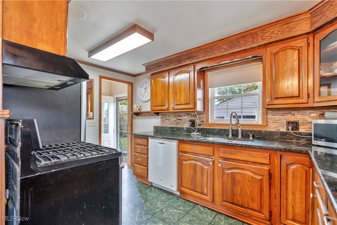 3219 Hilton Street NW Massillon OH 44646