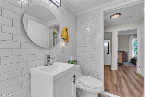 4198 Wilmington Road South Euclid OH 44121