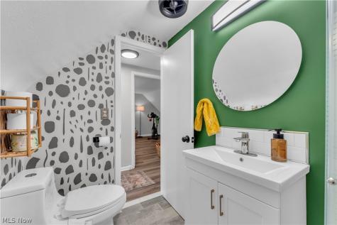 4198 Wilmington Road South Euclid OH 44121