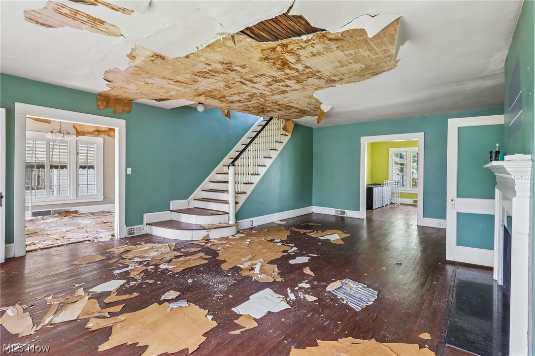 6821 Fleet Avenue Cleveland OH 44105