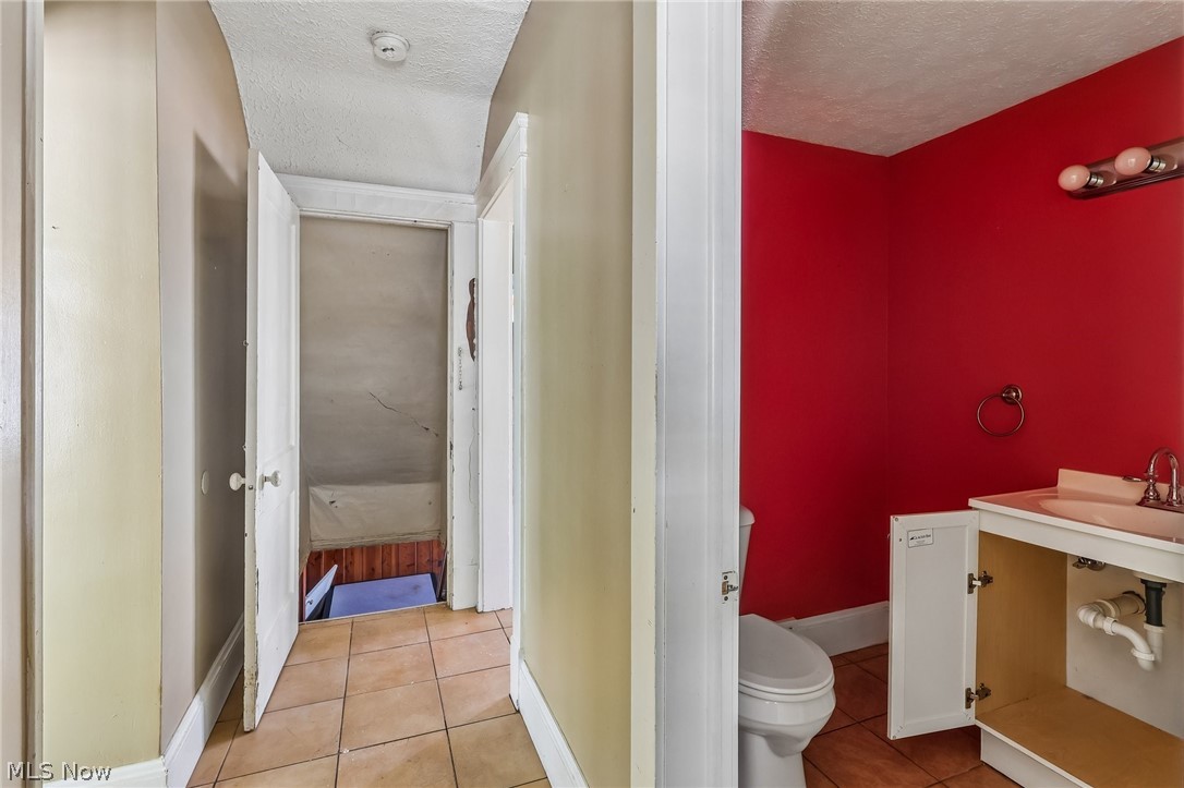 6821 Fleet Avenue Cleveland OH 44105