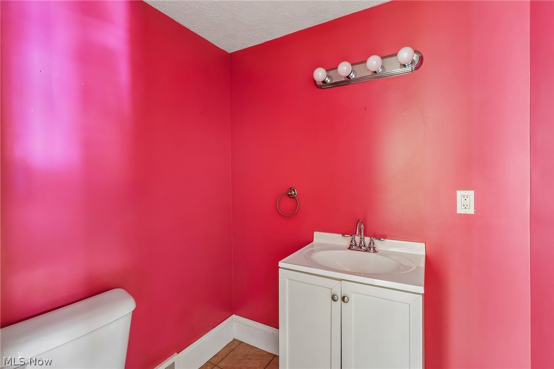 6821 Fleet Avenue Cleveland OH 44105