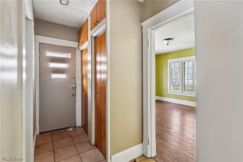 6821 Fleet Avenue Cleveland OH 44105